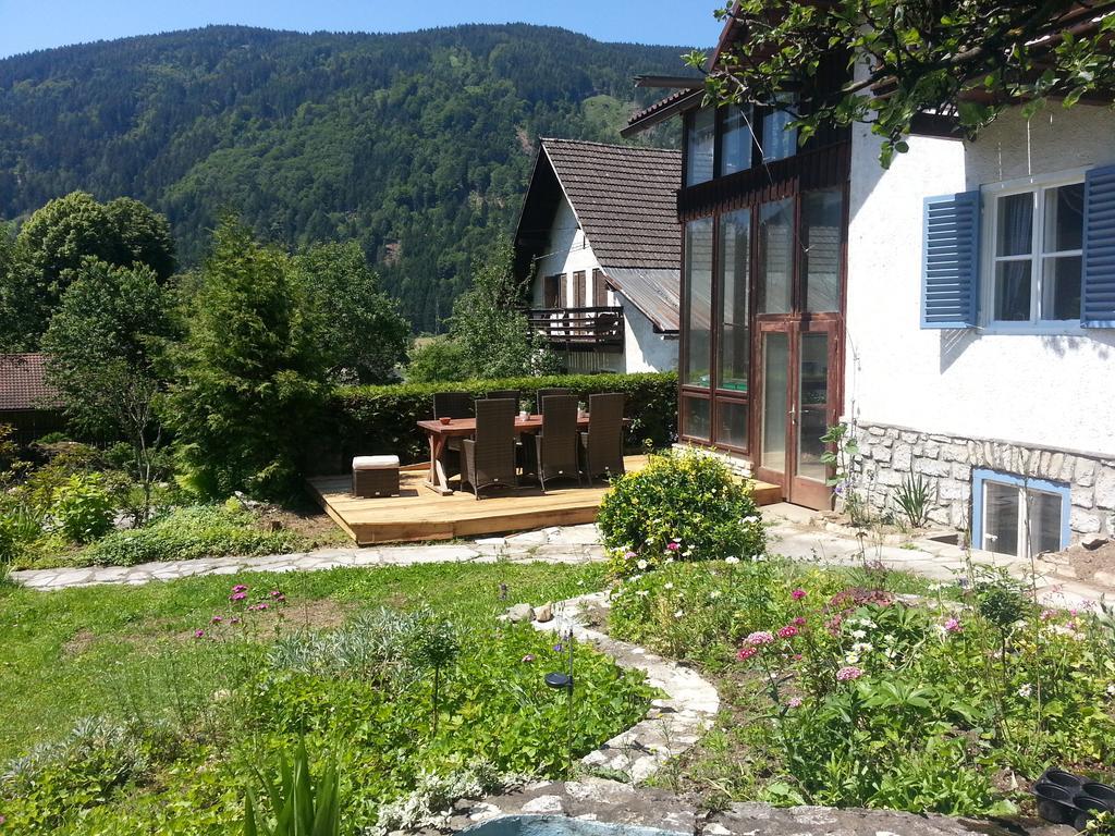 Pension Rosenheim Treffen Εξωτερικό φωτογραφία